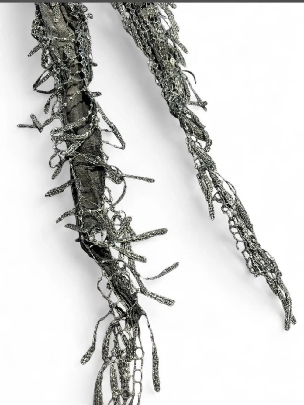 Grey scarf with fringe edges